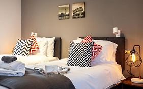 Luxury Bury Apartments - Home Away From Home